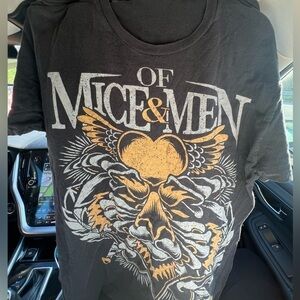 Of Mice & Men t shirt‎ size large